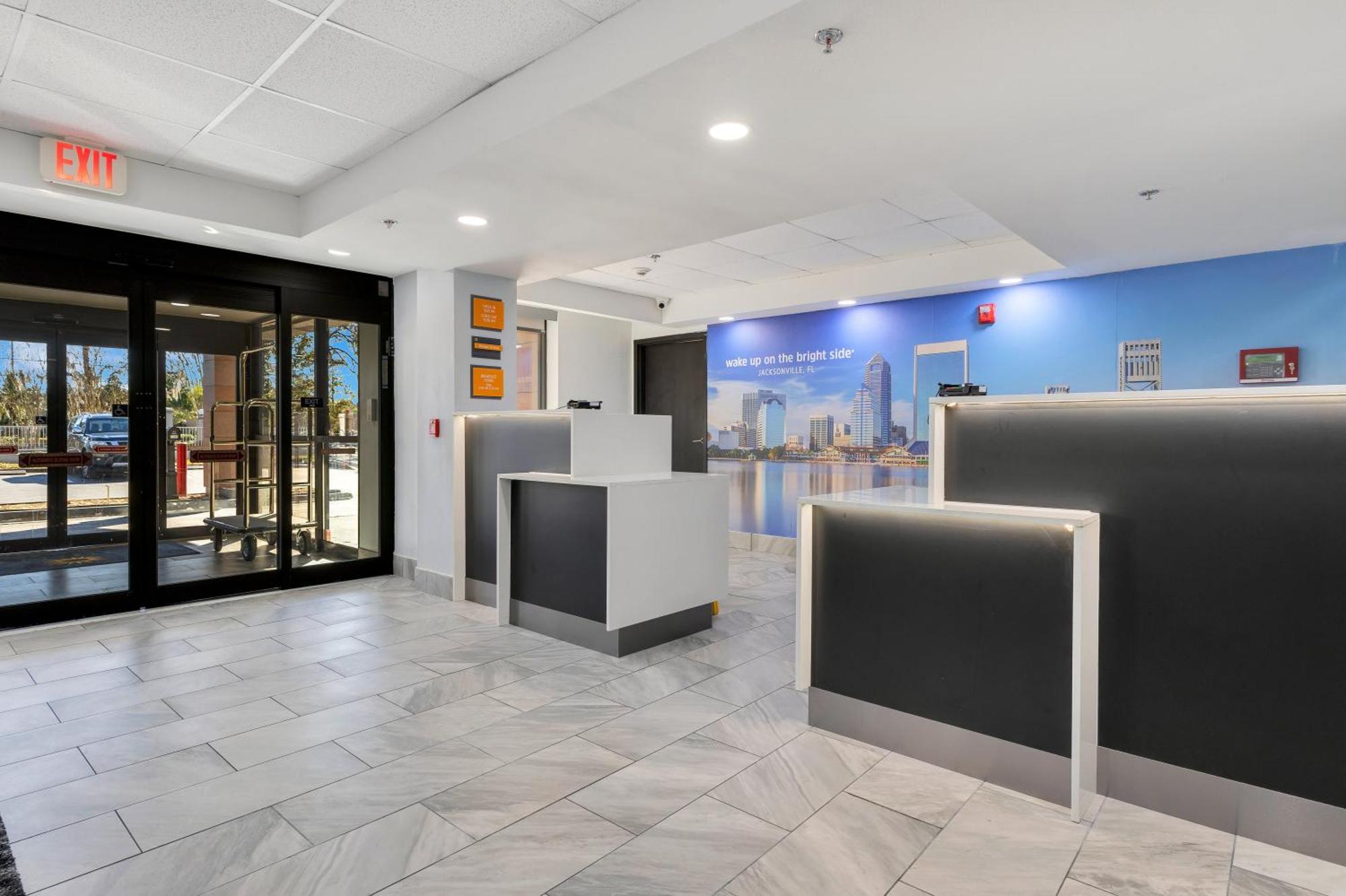 La Quinta Inn & Suites By Wyndham Jacksonville Mandarin Luaran gambar