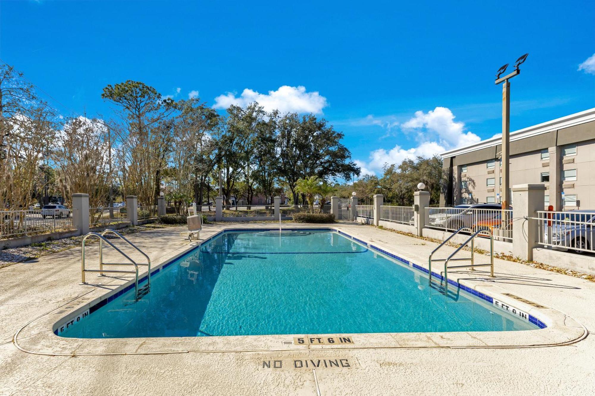 La Quinta Inn & Suites By Wyndham Jacksonville Mandarin Luaran gambar